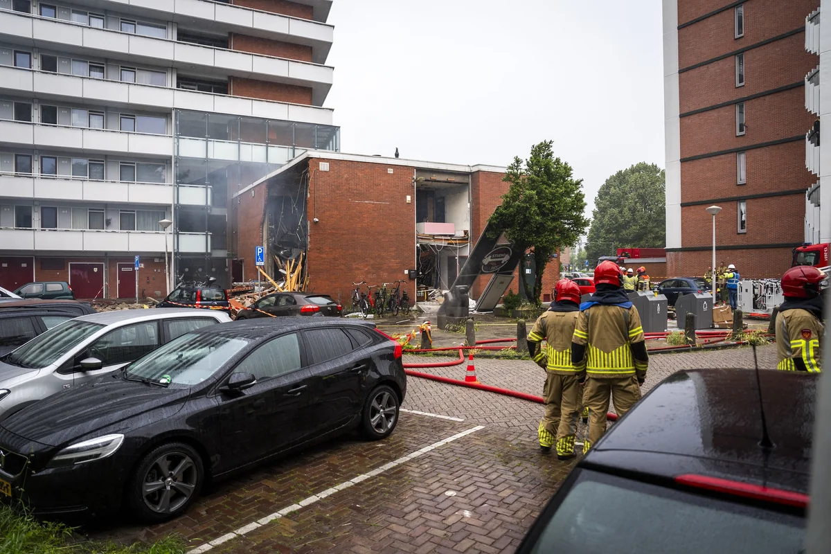 Amsterdamda idman zalında partlayış baş verib, dağıntılar altında qalanlar var
