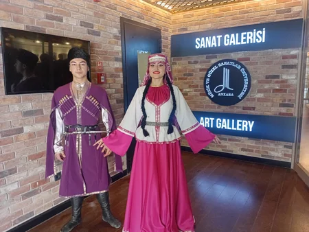 Ankarada azərbaycanlı tələbələr Bir şəhər, iki baxış fotomüsabiqəsində mükafatlandırılıblar