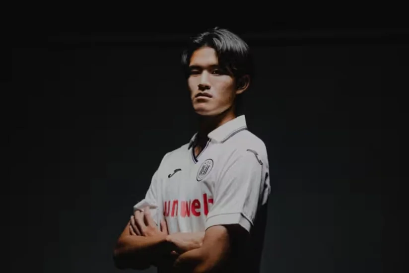 Frayburq Anderlextin hücumçusu Keysuke Qotonu transfer edib