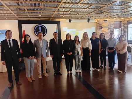 Ankarada azərbaycanlı tələbələr Bir şəhər, iki baxış fotomüsabiqəsində mükafatlandırılıblar