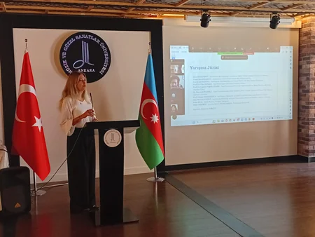 Ankarada azərbaycanlı tələbələr Bir şəhər, iki baxış fotomüsabiqəsində mükafatlandırılıblar