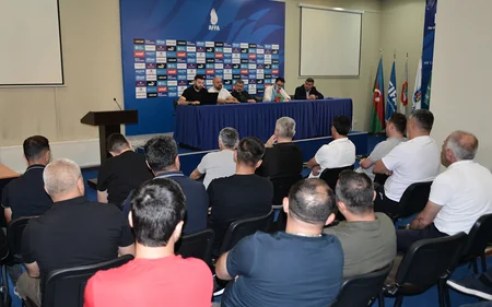 AFFA klub nümayəndələri ilə növbəti mövsümün planlarını müzakirə edib