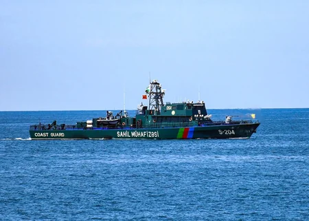 Azerbaijan Navy holds live-fire tactical exercise