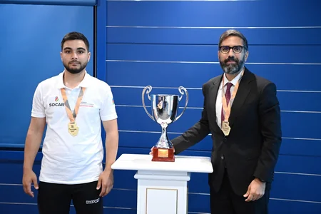Rövşən Nəcəf Dünya Korporativ Oyunlarının qalibi olan komanda ilə görüşüb