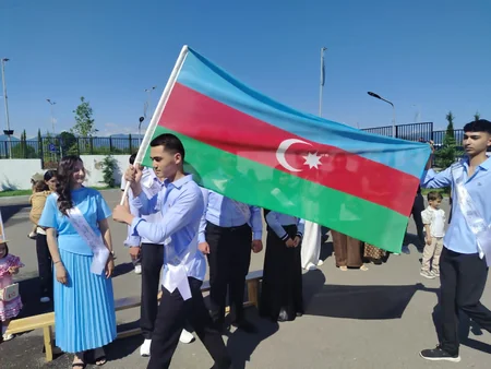 Xankəndi, Xocalı və Ağdərə məktəblərində Son zəng çalınıb