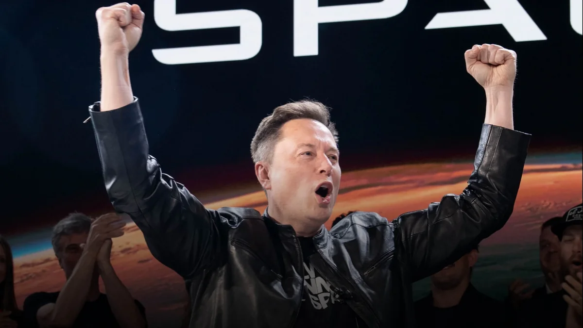 Акции SpaceX выросли на 19% в первый день торгов