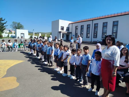 Xankəndi, Xocalı və Ağdərə məktəblərində Son zəng çalınıb