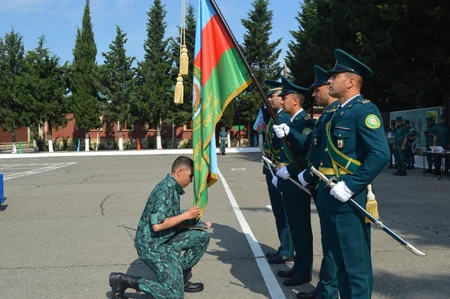 DSX: Gənc əsgərlərin andiçmə mərasimi keçirilib