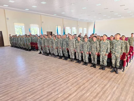 Azərbaycan Ordusunda Milli Qurtuluş Günü münasibətilə silsilə tədbirlər keçirilib