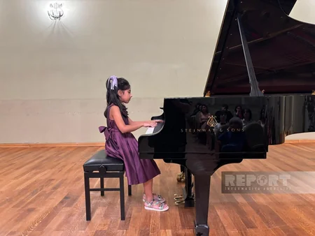 Azərbaycanın gənc ifaçıları Tbilisidə konsert proqramı ilə çıxış ediblər