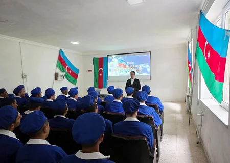 Azərbaycan Ordusunda Milli Qurtuluş Günü münasibətilə silsilə tədbirlər keçirilib