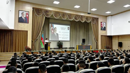 Azərbaycan Ordusunda Milli Qurtuluş Günü münasibətilə silsilə tədbirlər keçirilib
