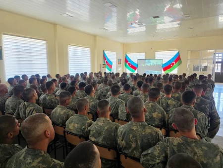 Azərbaycan Ordusunda Milli Qurtuluş Günü münasibətilə silsilə tədbirlər keçirilib