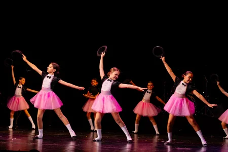 Milli Dram Teatrında Xəyaldan səhnəyə konserti baş tutub