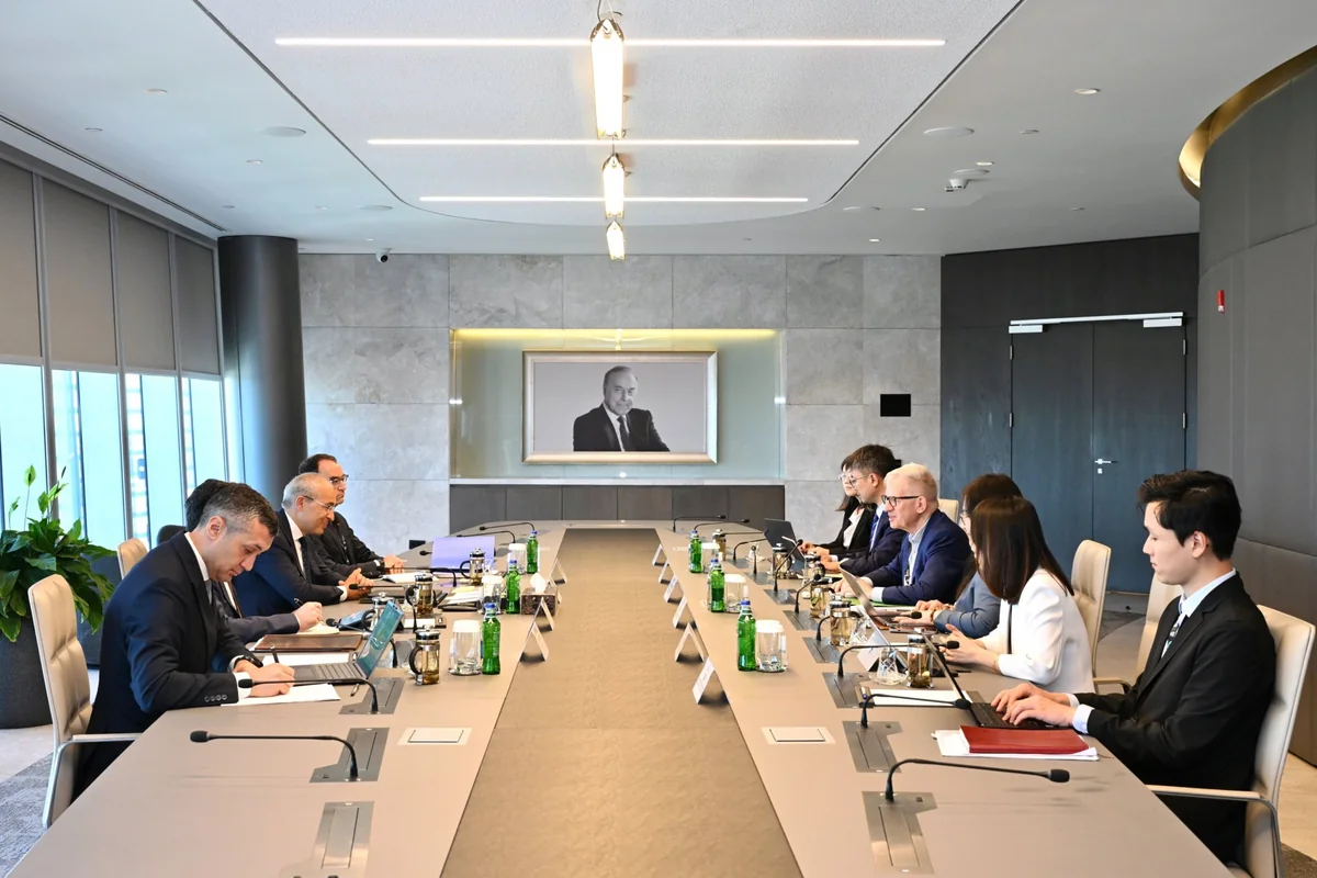 Azerbaijan discusses strengthening its strategic partnership with AIIB