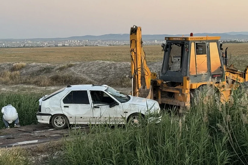 При падении автомобиля в овраг на юге Турции погибли трое детей