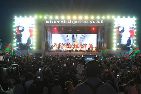 Bakıda Milli Qurtuluş Gününə həsr olunan konsert atəşfəşanlıqla yekunlaşıb