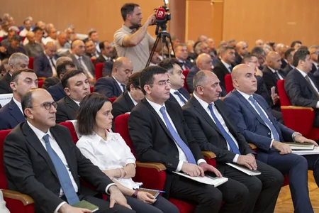 Ağcabədidə aqrar sahədə yeni Dövlət Proqramı ilə bağlı regional müşavirə keçirilib
