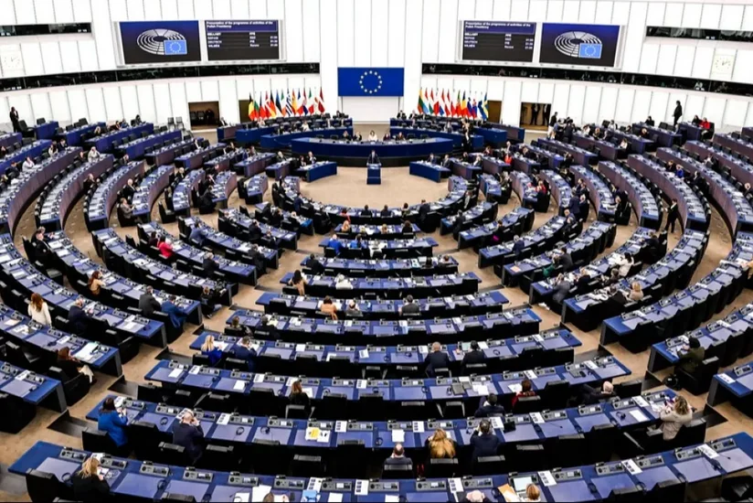 Европарламент отменил иммунитет итальянского депутата из-за скандала вокруг Huawei