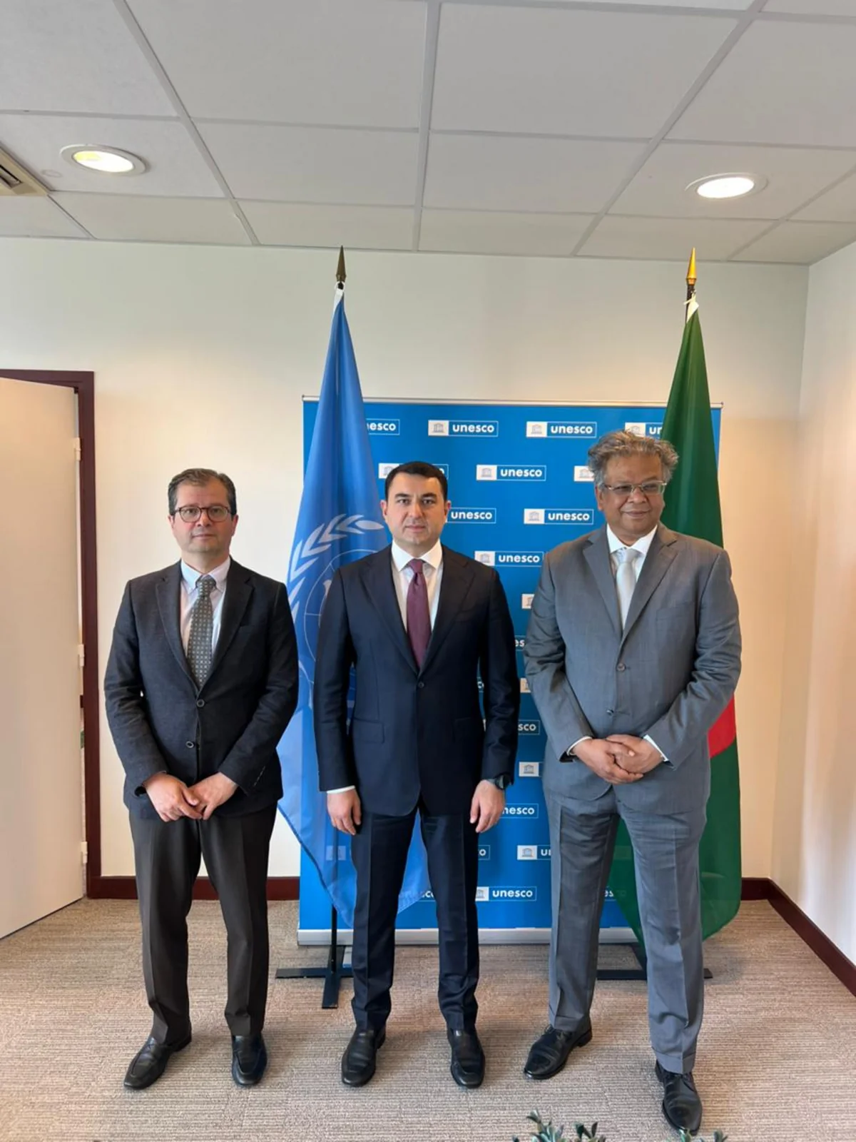 Azerbaijani Culture Minister meets UNESCO General Conference president