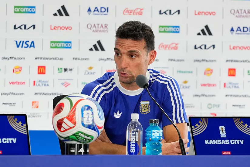 Argentina millisinin baş məşqçisi: Messi barəsində deməyə söz tapmıram