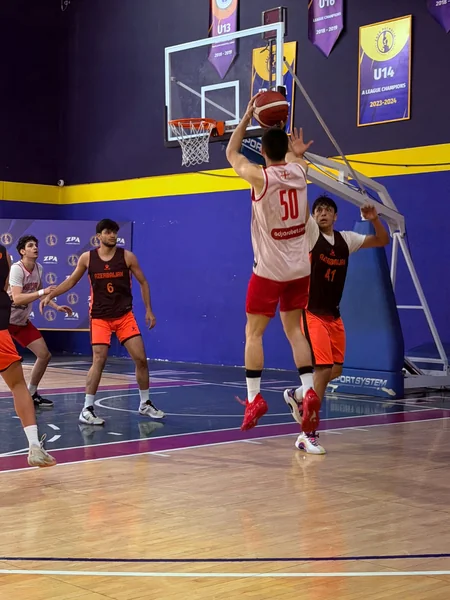 Azərbaycanın oğlan basketbolçulardan ibarət U-20 millisi Tbilisidə iki qələbə qazanıb