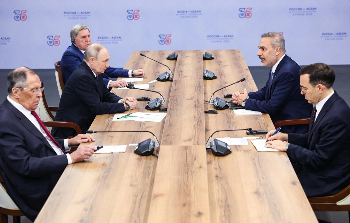 Путин встретился с главой МИД Турции Фиданом