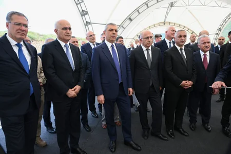Əlaqələndirmə Qərargahının iclasının iştirakçıları Dəmirli Filiz Emalı Kompleksində görülən işlərlə tanış olublar