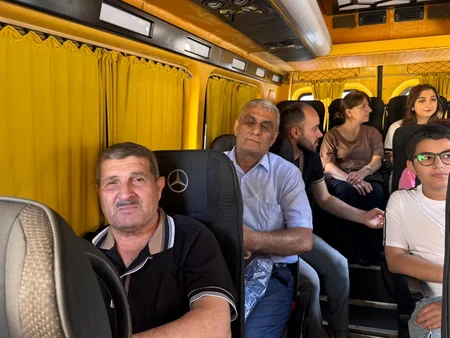 Şükürbəyliyə yola salınan köç karvanı kəndə çatıb, açarlar təqdim olunub - YENİLƏNİB-2
