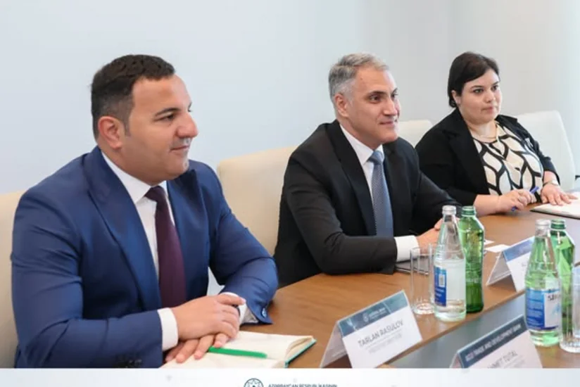 İƏT-in Ticarət və İnkişaf Bankının Azərbaycandakı fəaliyyəti müzakirə olunub