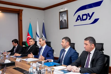 ADY AİİB ilə nəqliyyat infrastrukturunun inkişafını müzakirə edib
