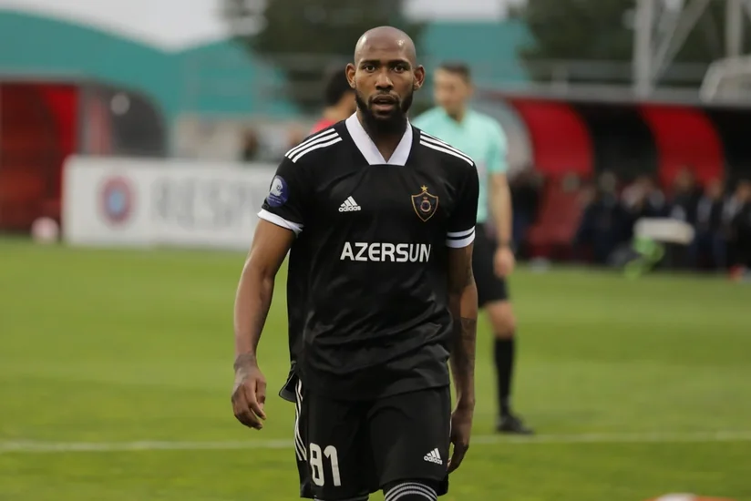 Qarabağ Kevin Medina ilə yolları ayırıb