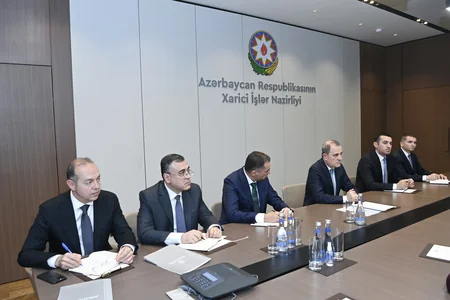 Ceyhun Bayramov Marius-Qabriel Lazurka ilə görüşüb