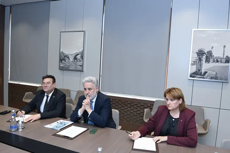 Ceyhun Bayramov Marius-Qabriel Lazurka ilə görüşüb