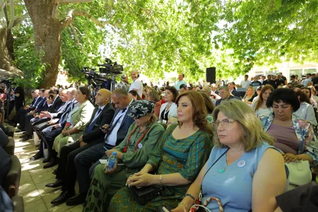 Naxçıvanda Qərbi Azərbaycana qayıdış III konqres-festival keçirilir