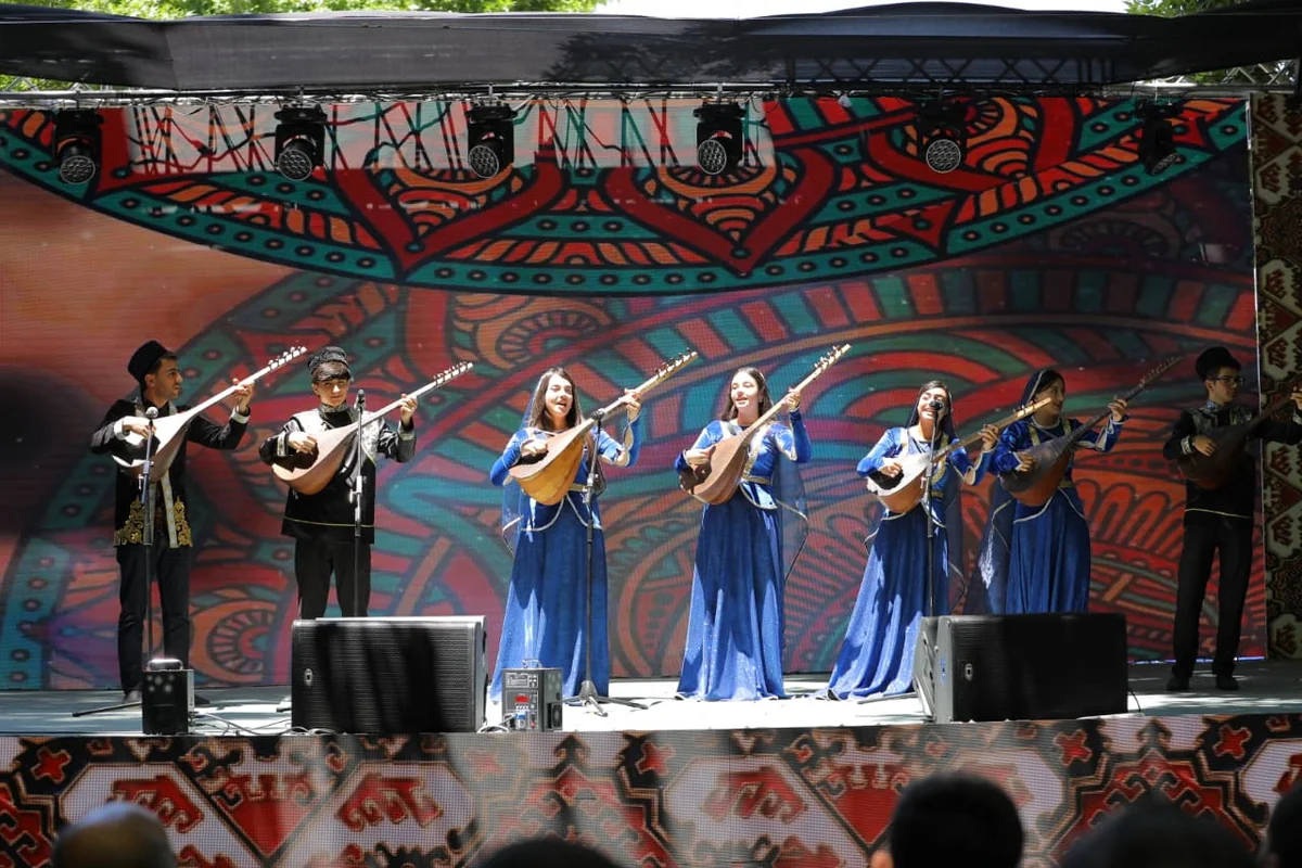 Naxçıvanda Qərbi Azərbaycana qayıdış III konqres-festival keçirilir