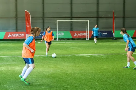 Xüsusi Olimpiya Komitəsinin qadınlardan ibarət komandası Fransada turnirə qatılacaq