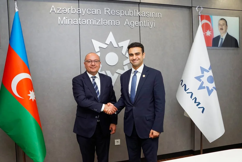 Vüqar Süleymanov ABŞ konqresmeni ilə humanitar minatəmizləmə əməkdaşlığını müzakirə edib