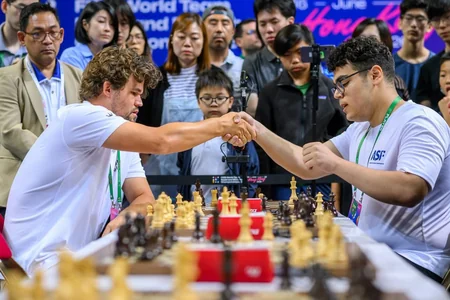 Azerbaijani chess player Aydin Suleymanli defeats Magnus Carlsen at World Championship
