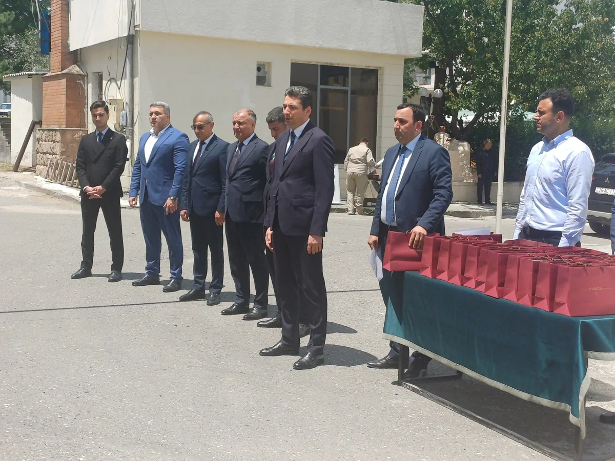 Köç karvanı Xankəndi şəhərinə çatıb, açarlar təqdim edilib - YENİLƏNİB-2