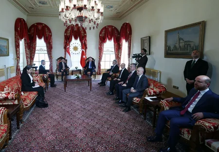 Ərdoğan Sinqapurun Baş naziri ilə regional məsələləri müzakirə edib
