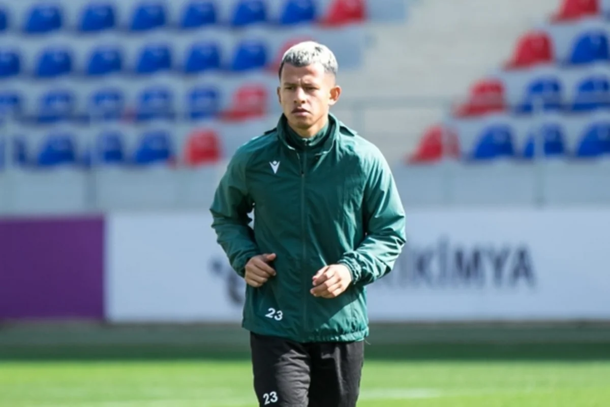 Neftçi futbolçusu Cordan Rezabala ilə vidalaşıb