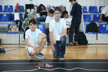 Bakı Ali Neft Məktəbində Beynəlxalq Robot Olimpiadasının açılış mərasimi keçirilib