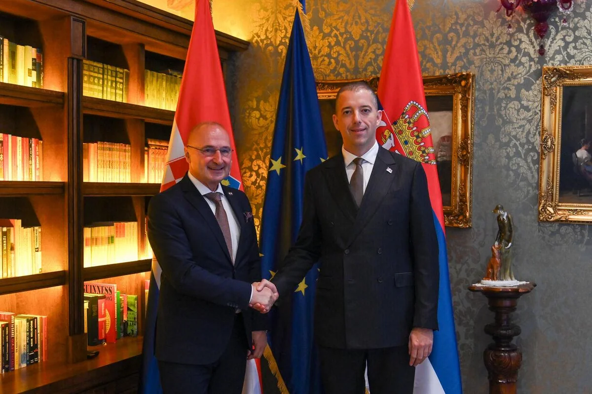 FM: Avoid politicizing outstanding issues between Serbia and Croatia