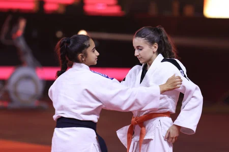Məktəblilərin Respublika İdman Olimpiadasının açılış mərasimi keçirilib