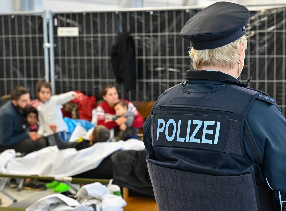 German police report feeling powerless over migration policy