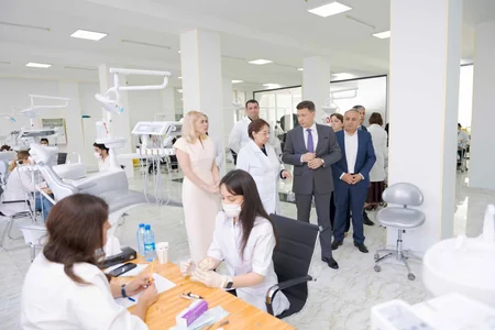 Rektor Gəray Gəraybəyli 2025–2026-cı tədris ilinin yay imtahan sessiyasının gedişi ilə tanış olub