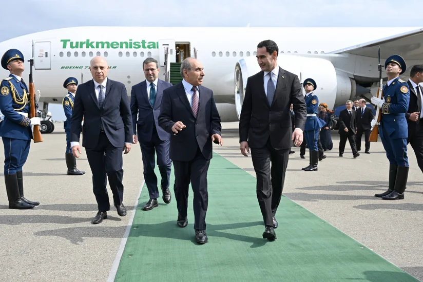 Türkmənistan Prezidenti Azərbaycana səfərə gəlib