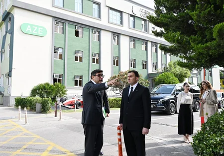 Fərid Qayıbov ilə Allaberdi Saparov işçi qrupunun Bakı səfərini müzakirə ediblər
