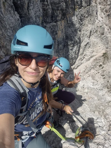 Azərbaycanlı alpinistlər İtaliyanın Dolomit dağlarında Monte Paterno zirvəsinə qalxıblar
